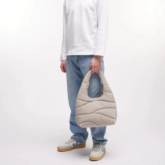 GOT BAG Wavy Puffer Shoulder Bag monochrome scallop