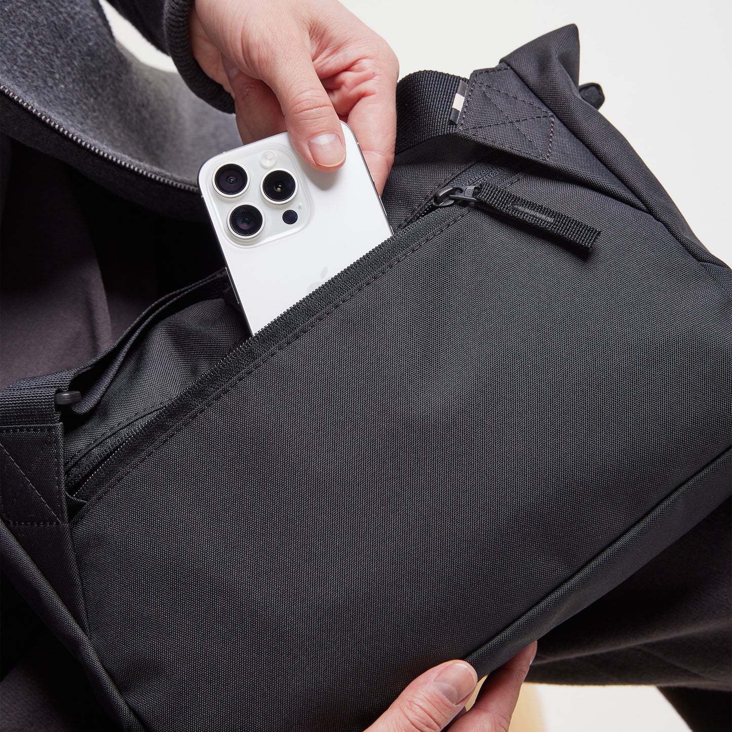 GOT BAG Messenger Bag monochrome black