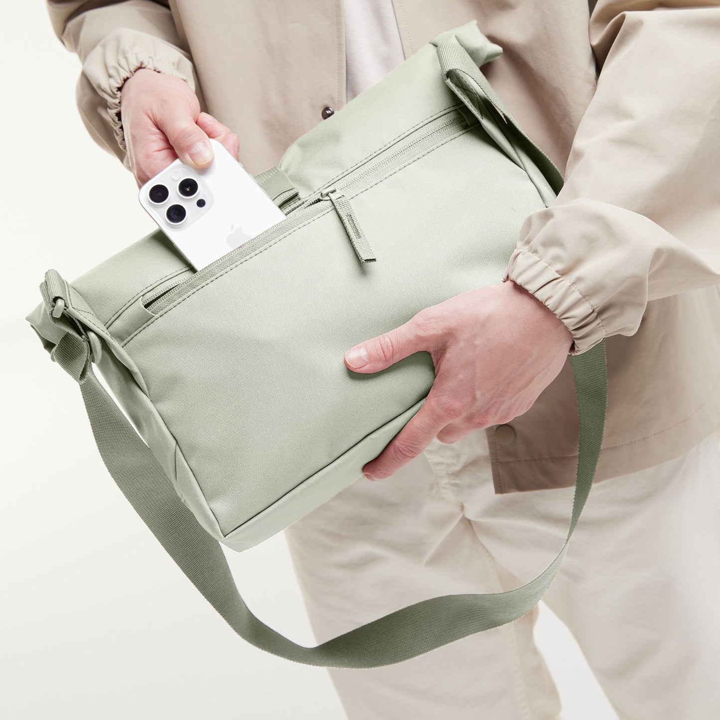 GOT BAG Messenger Bag monochrome porpoise
