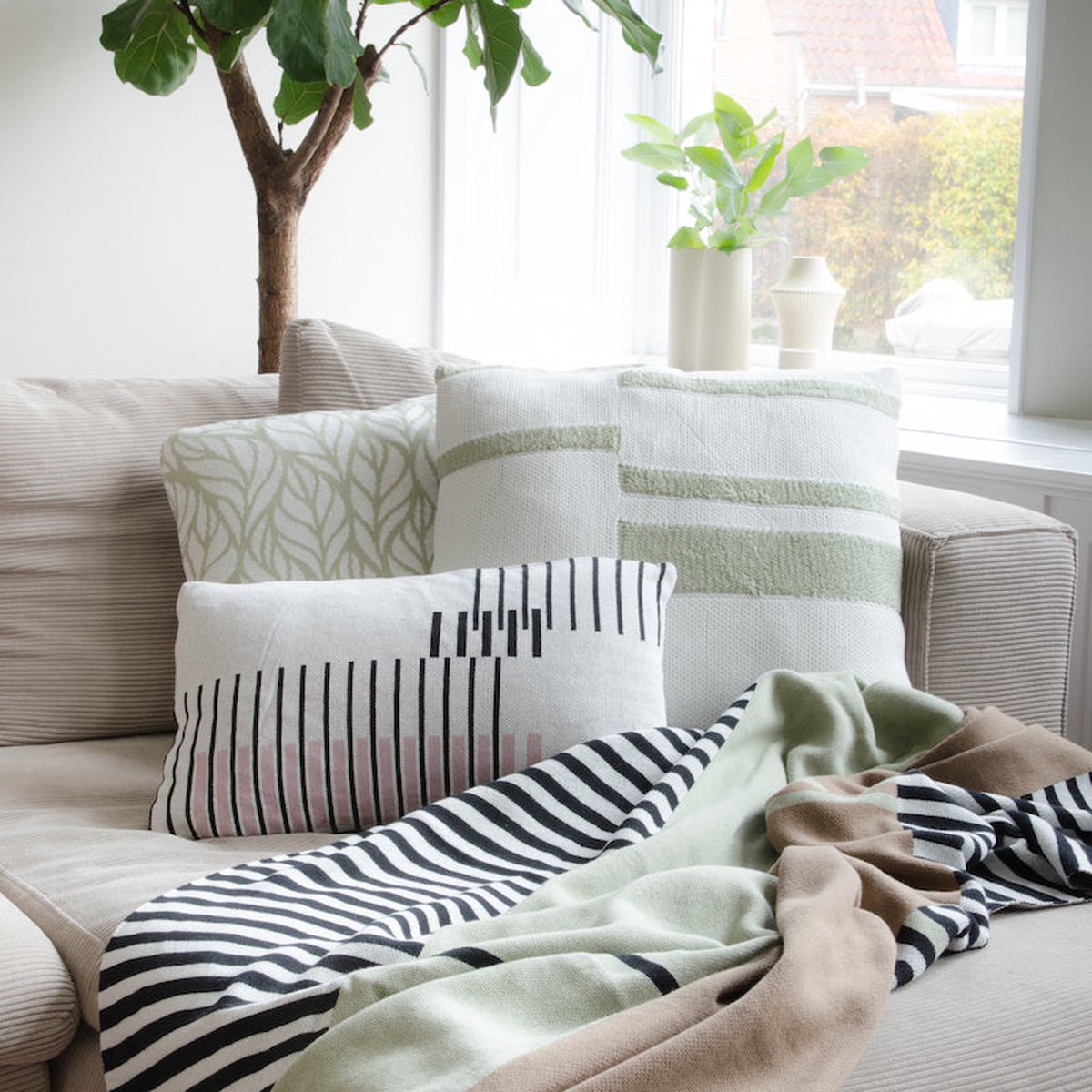 Home Delight Gina Kissen 50x30 cm gestrickt rosa