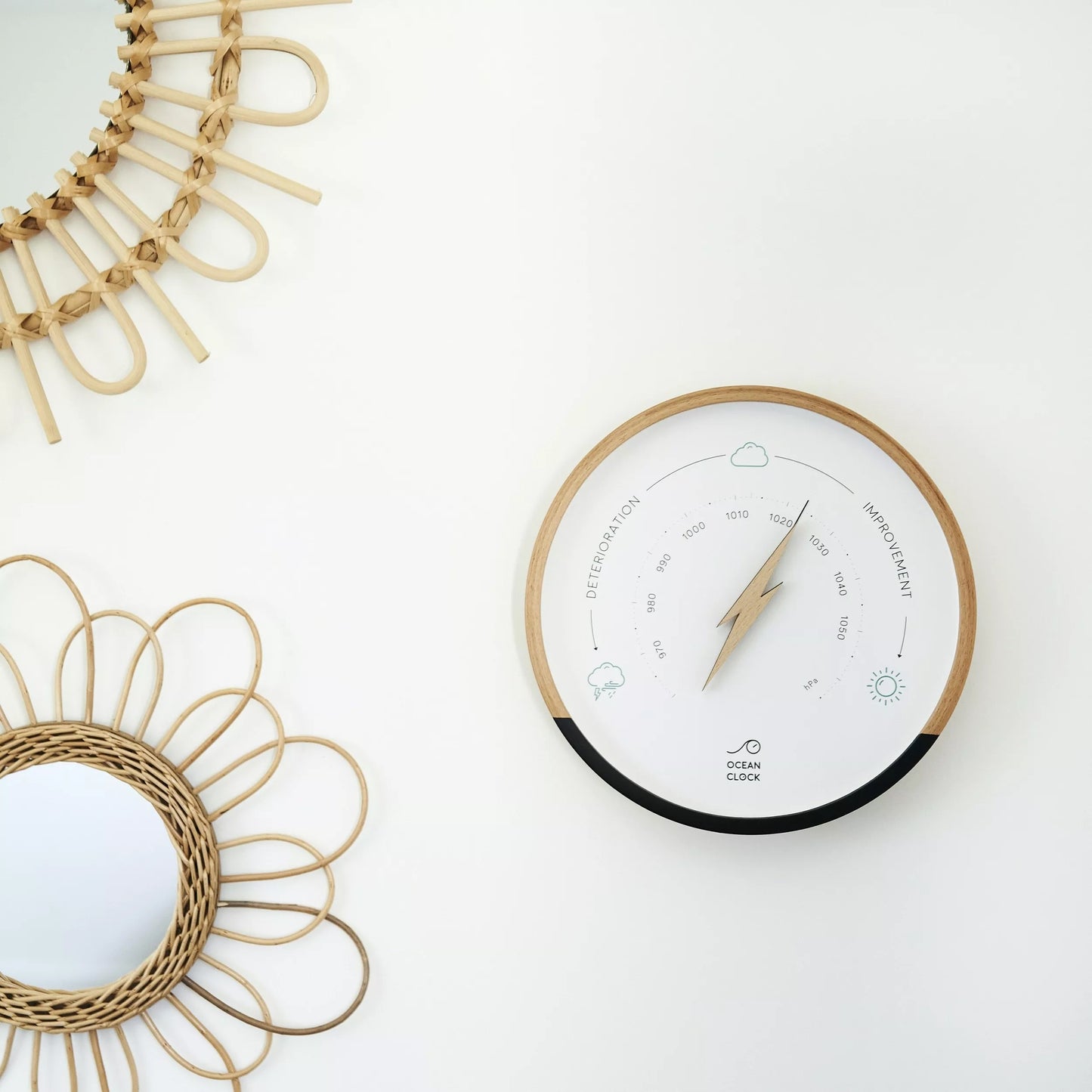 Ocean Clock Barometer Oyster Buchenholz weiß