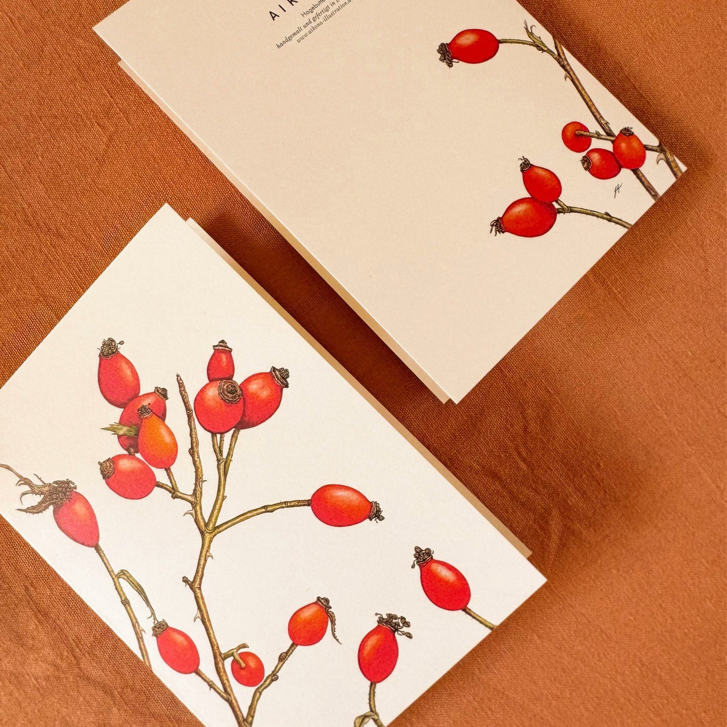 Aikona Illustration Klappkarte Hagebutte