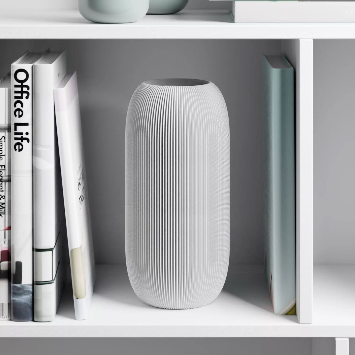 dennismaass. PILLE - VASE hellgrau 8x8x16 cm