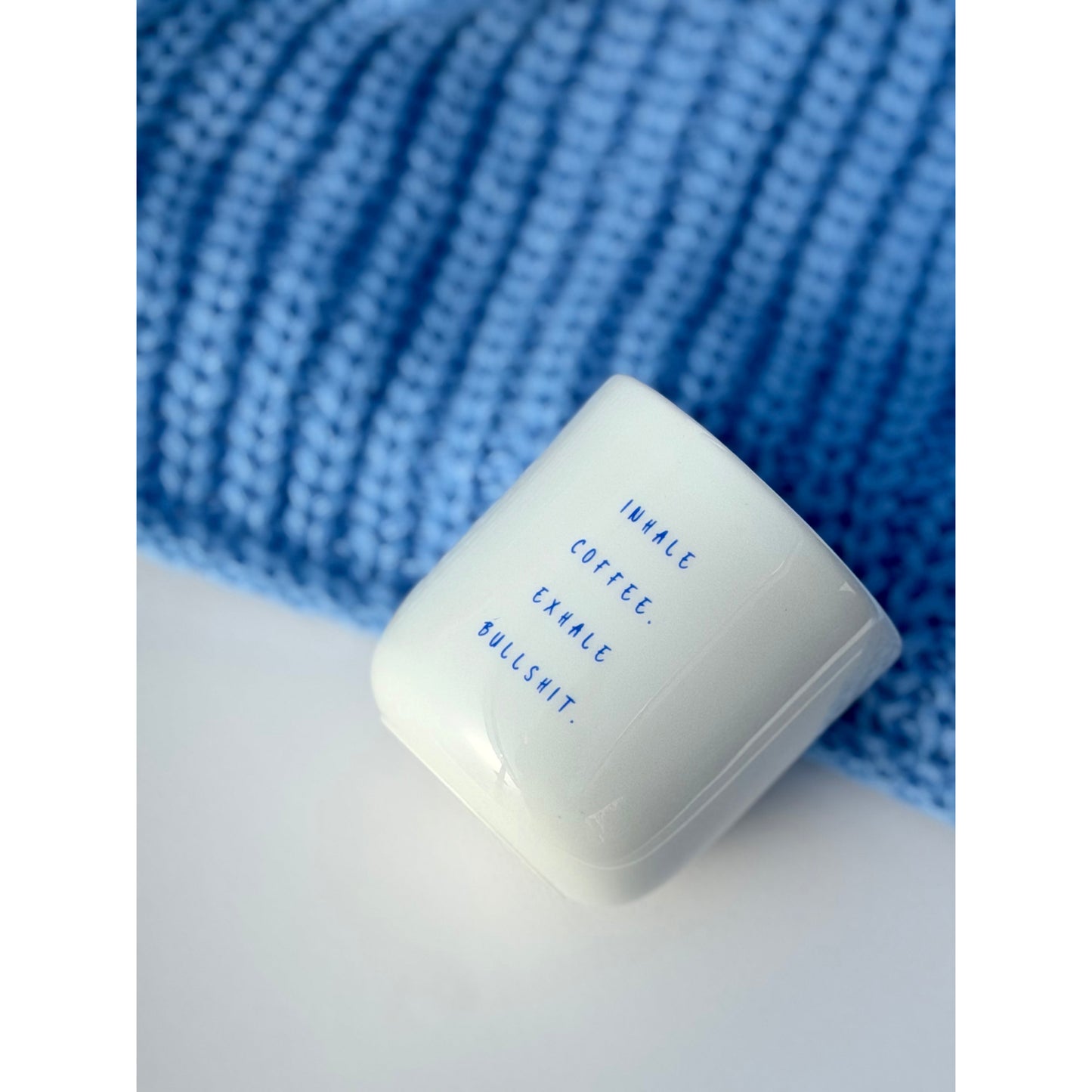 Goldscherben Becher Tasse Inhale Coffee. Exhale Bullshit.