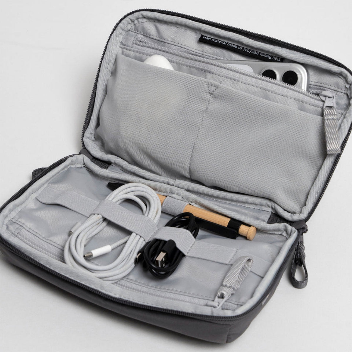 GOT BAG Commuter Tech Pouch monochrome shark