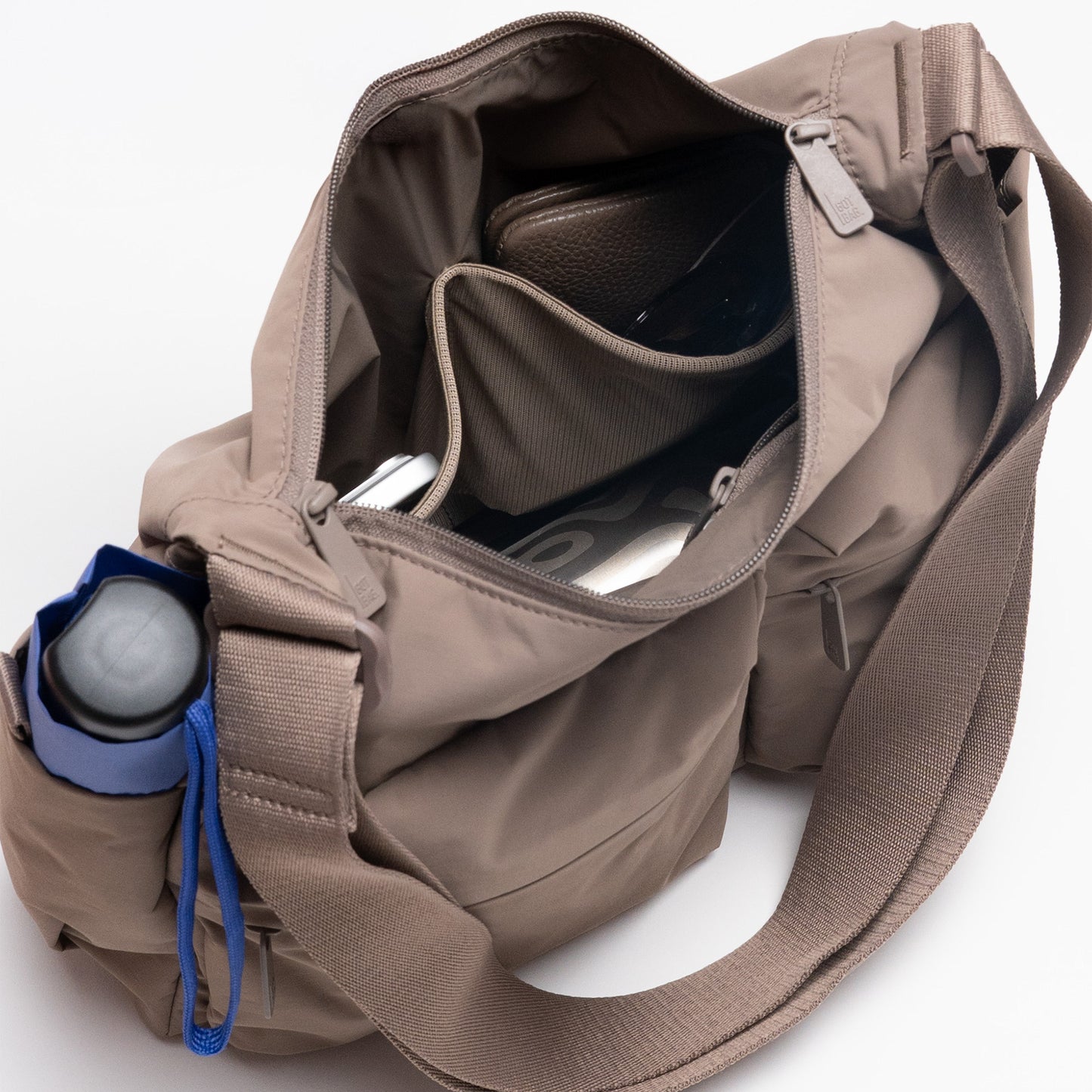 GOT BAG Pocket Sling Bag monochrome oyster