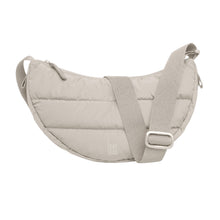 Lade das Bild in den Galerie-Viewer, GOT BAG Puffer Moon Bag small monochrome scallop

