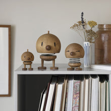 Lade das Bild in den Galerie-Viewer, Hoptimist Design Dekofigur Bumble S oak
