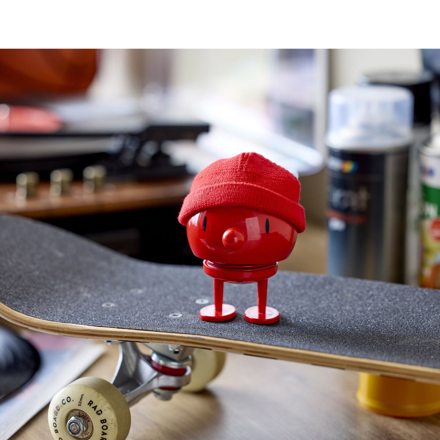 Hoptimist Design Dekofigur Hipster Bumble M red