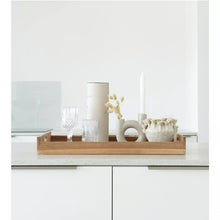 Lade das Bild in den Galerie-Viewer, House Nordic Tablett Faro aus Teakholz
