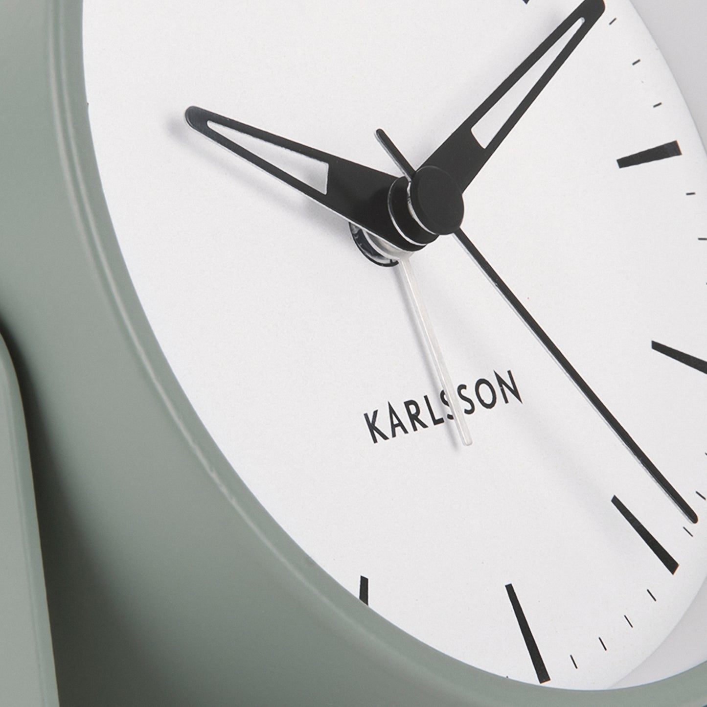 Karlsson Wecker Calm Metall Jadegrün