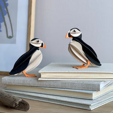 Lade das Bild in den Galerie-Viewer, Lovi Puffin Design Dekofigur Birke
