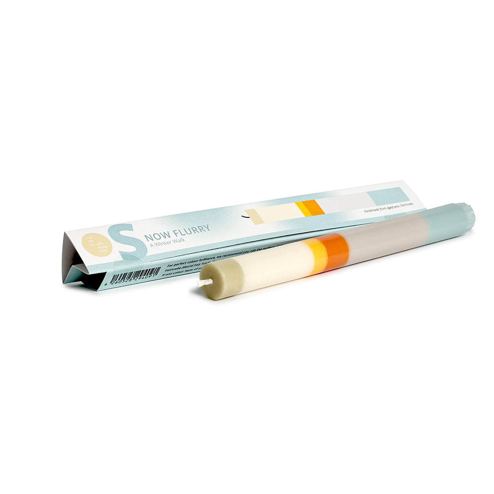 not the girl who misses much Grußkerze Schneegestöber