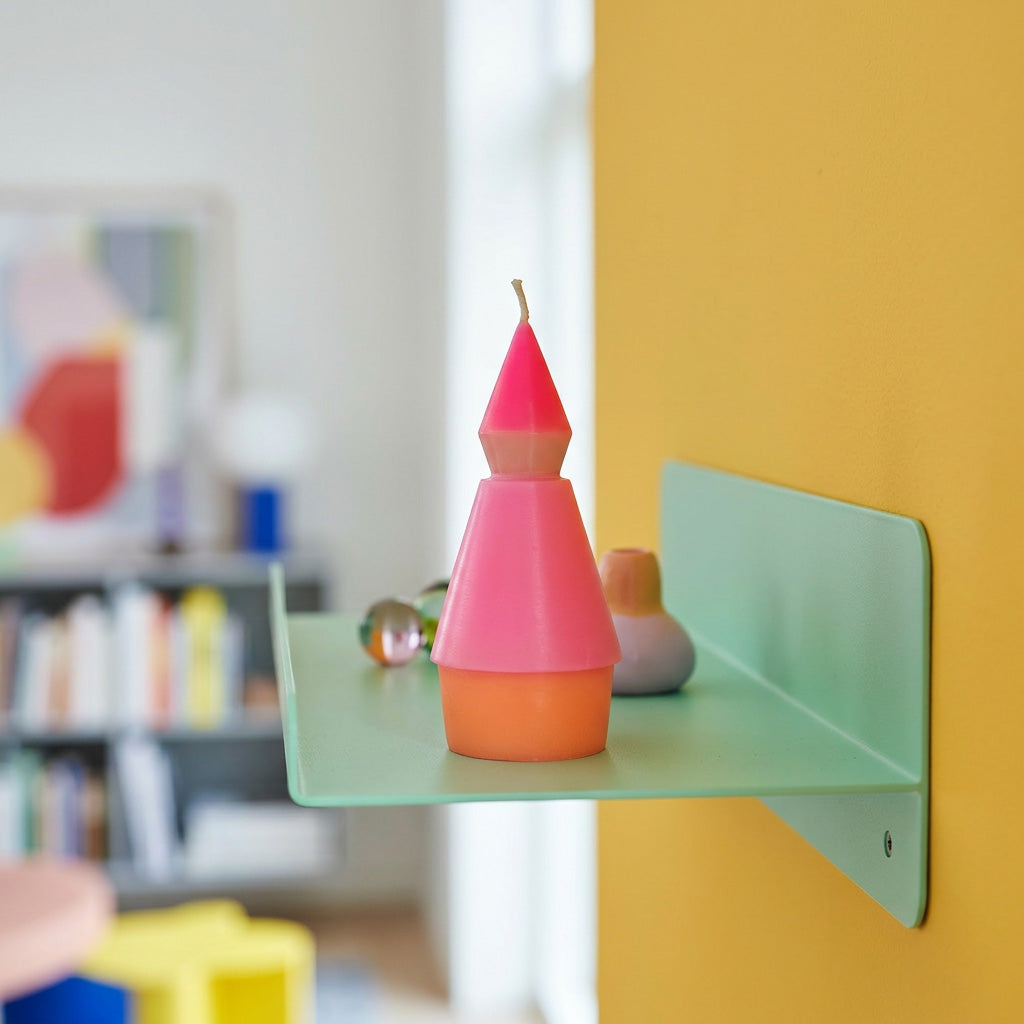not the girl who misses much Kerze Little Ones N°4 neonpink
