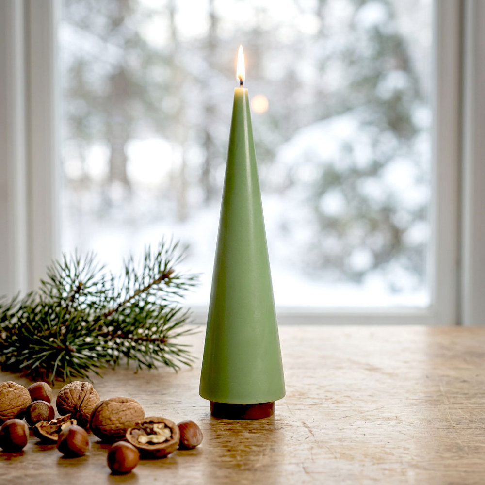not the girl who misses much Tannenbaum-Kerze Candle Tree big salbeigrün