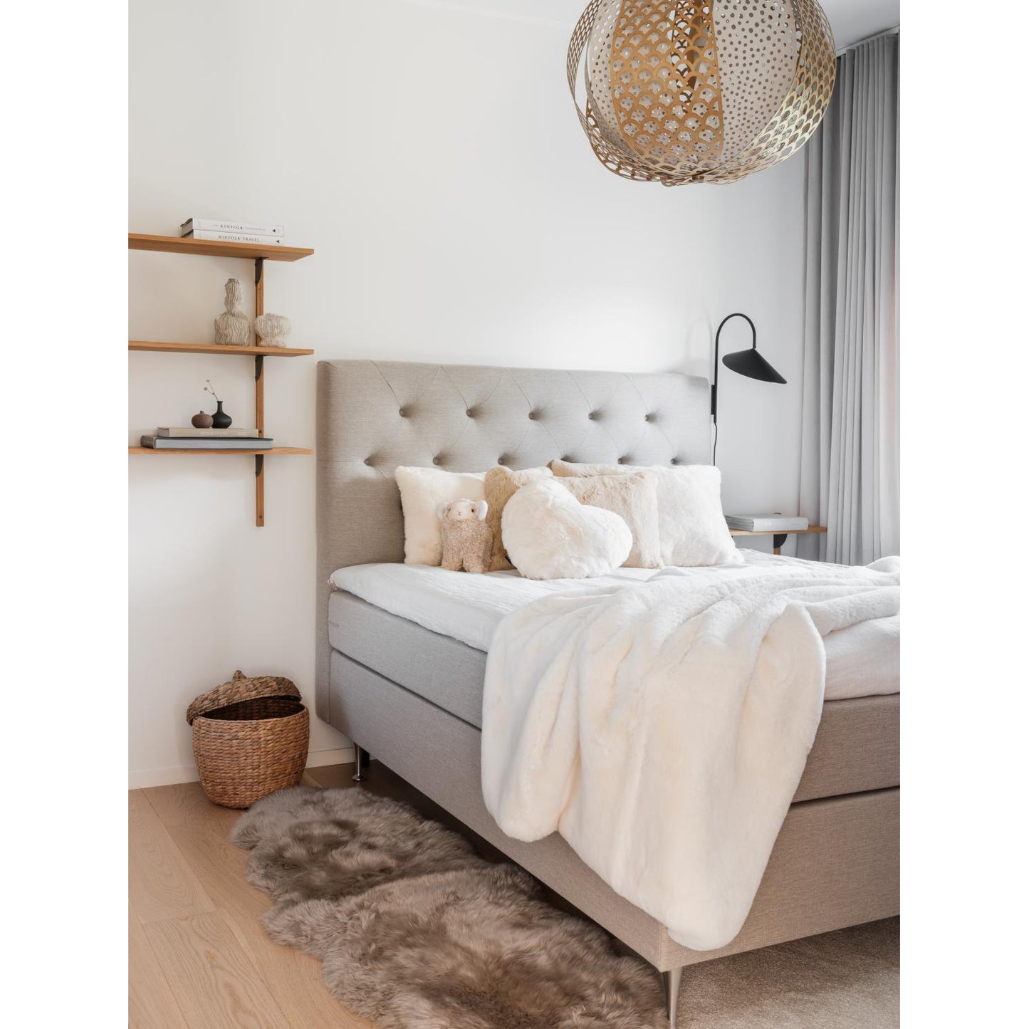 Skinnwille Home Fluffy Herzkissen elfenbein