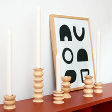Lade das Bild in den Galerie-Viewer, 5mm Paper Kerzenhalter Totem Holz groß Nº 4
