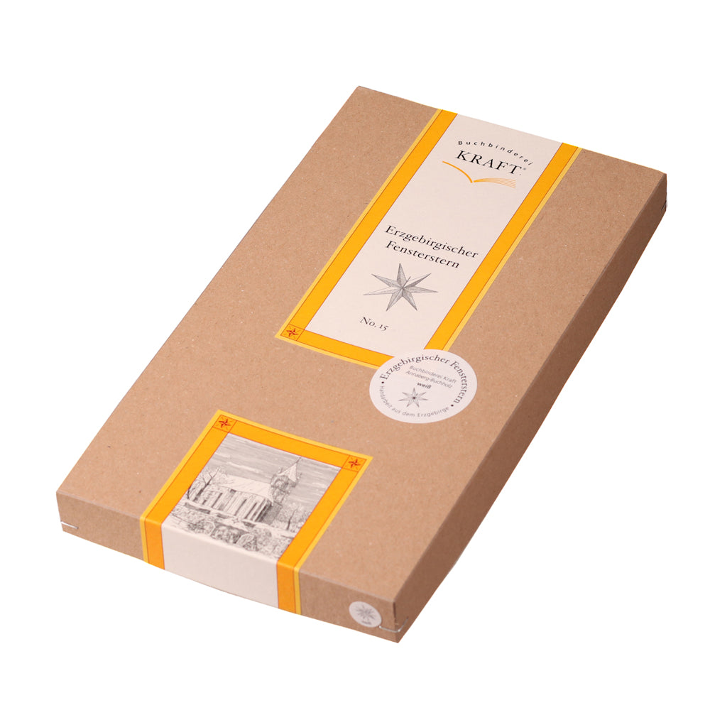 Erzgebirgischer Fensterstern No. 15 weiß mit Beleuchtung