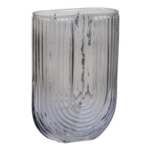 Lade das Bild in den Galerie-Viewer, House Nordic Vase U-Form aus Rauchglas
