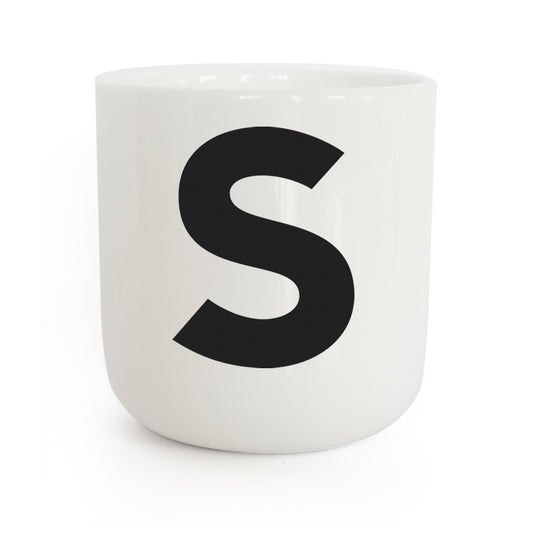 PLTY Design Becher Classic Letter S