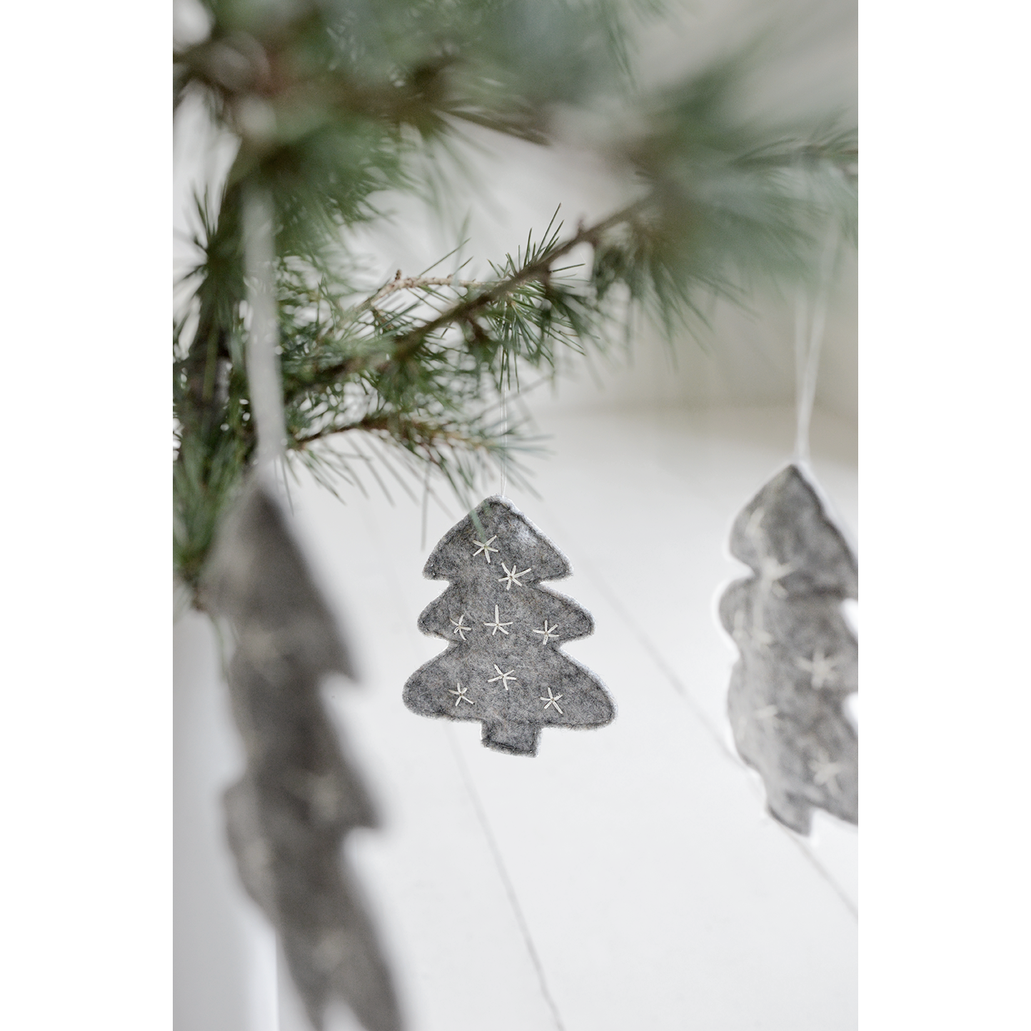 Delight Department Filz Ornament Baum grau
