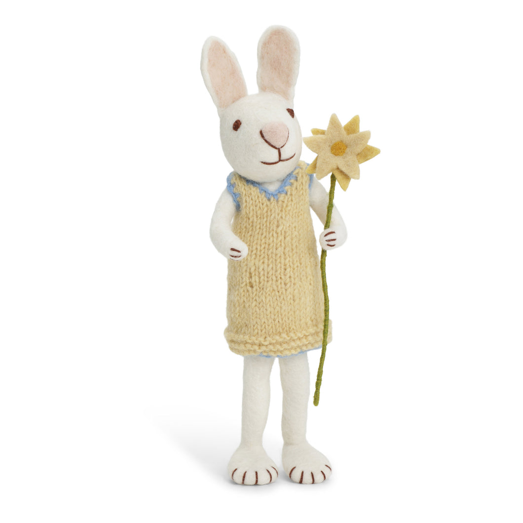 Gry & Sif Hase weiß groß mit gelbem Kleid und Blume