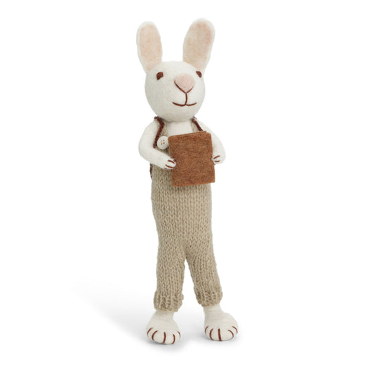 Gry & Sif Hase weiß groß mit grüner Hose und Buch