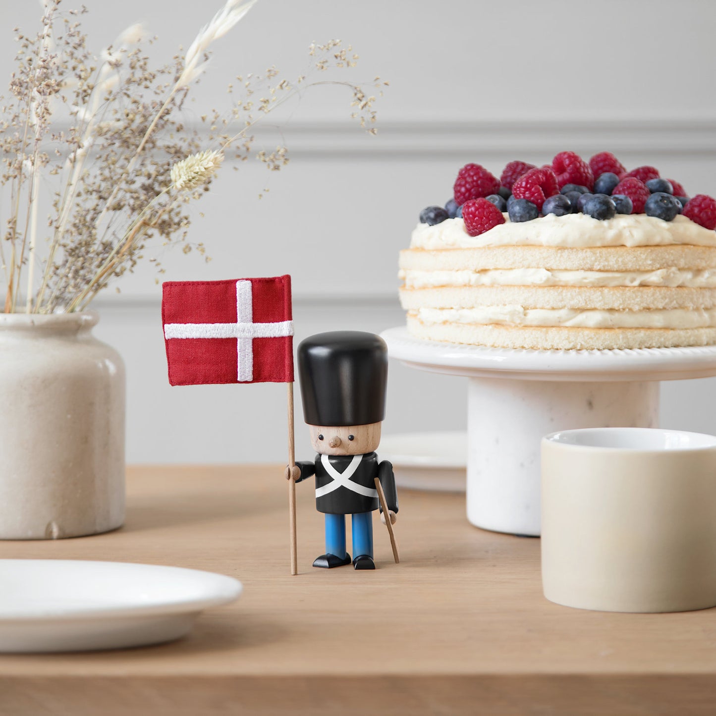 Novoform Design Dekofigur Danish Royal Guard black